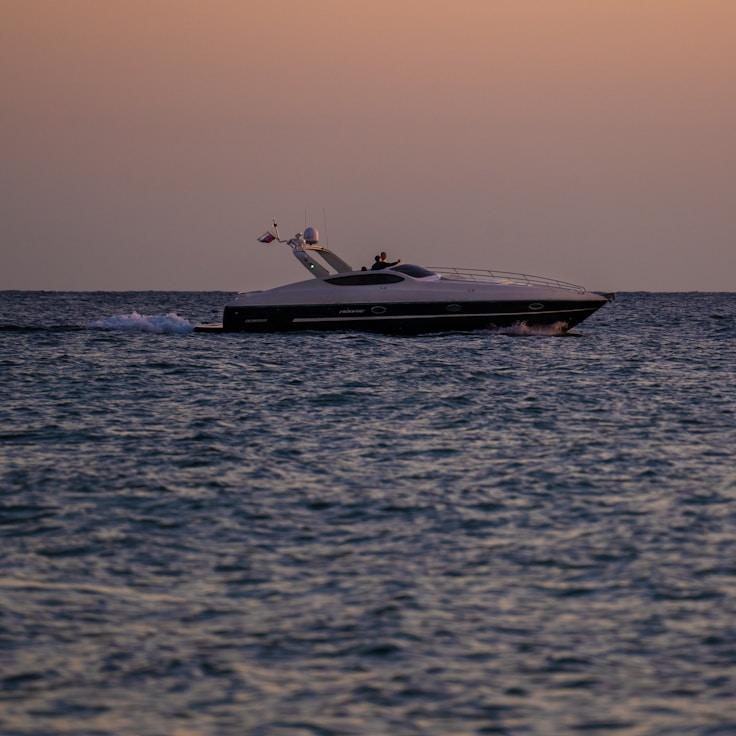 Lifestyle at sea snapshot